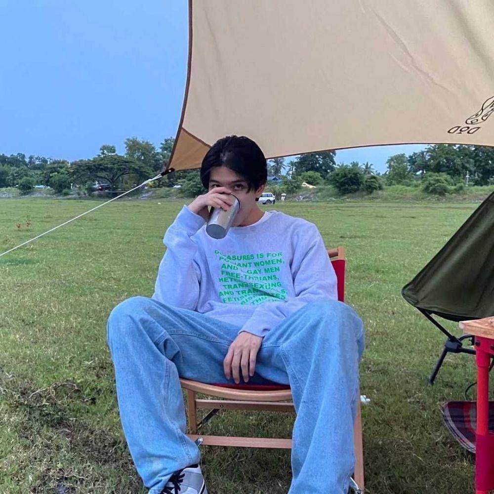Baggy clothes Khaotung Thanawat (instagtam.com/khaotungg)