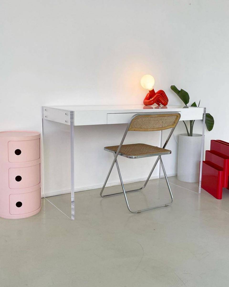 end table (instagram.com/homeunion)