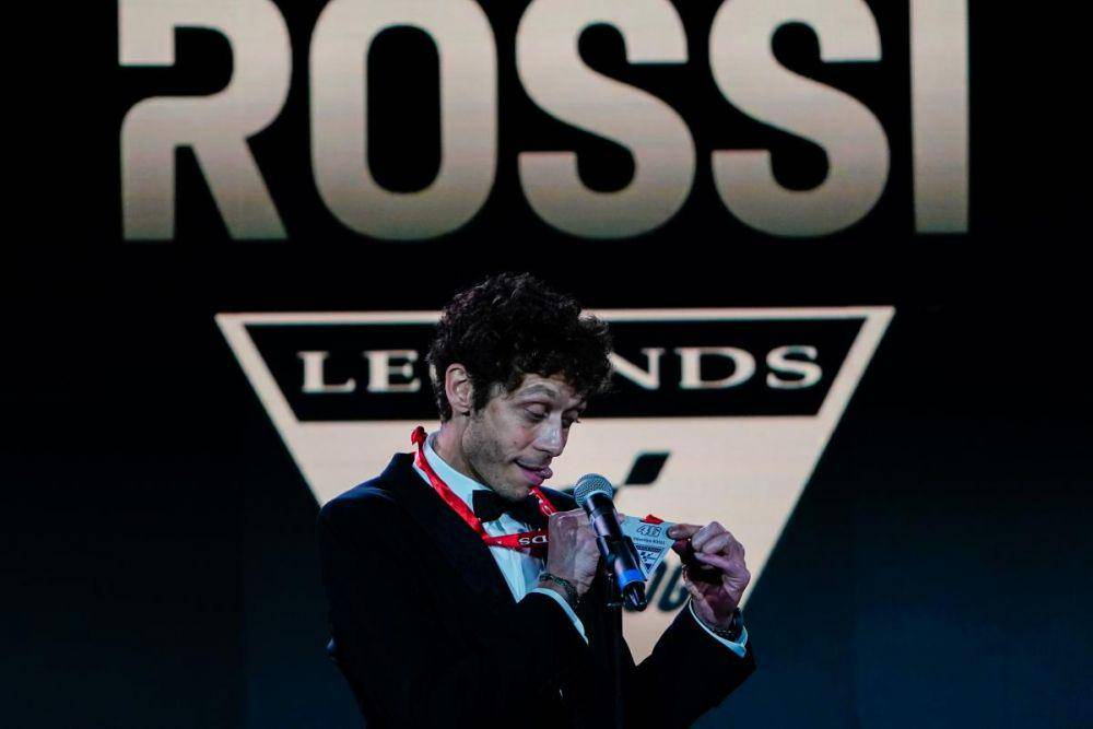 Valentino Rossi saat menghadiri Gala FIM Awards. (motogp.com)