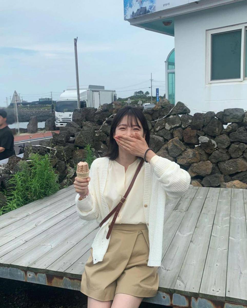 Shin Ye Eun (instagram.com/__shinyeeun)