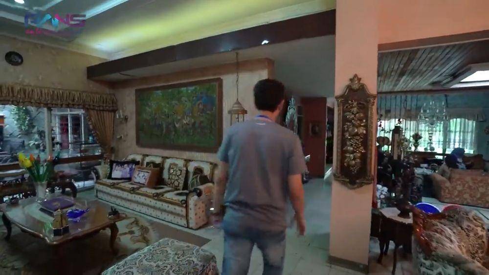 potret rumah nenek Raffi Ahmad (youtube/RANS Entertainment)