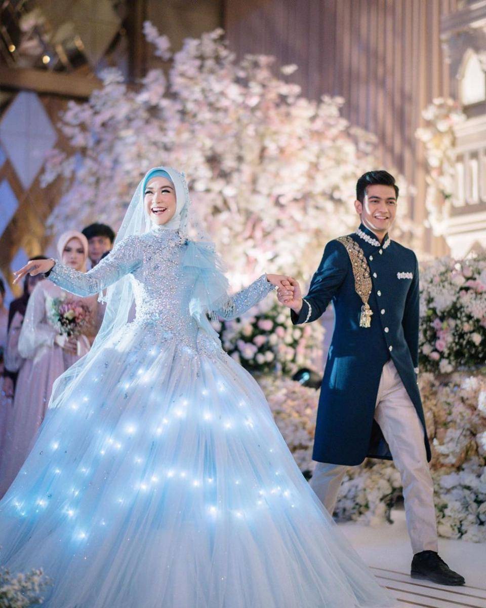 satu bulan pernikahan Ricis-Ryan (Instagram.com/riaricis1795)