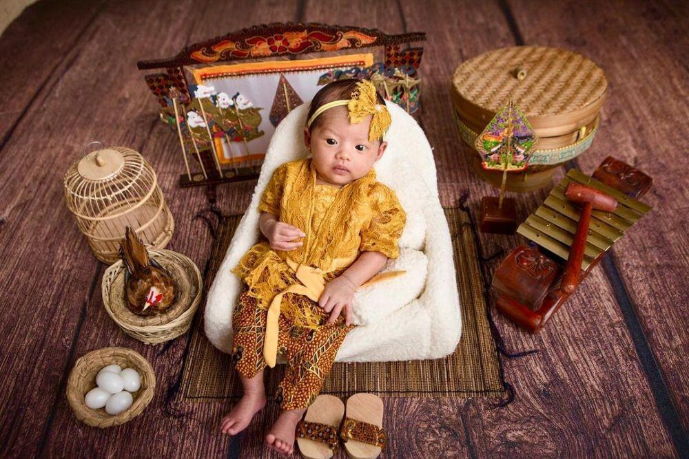 R.A. Keysheva Navya Aditiya, keponakan kembar Tasya Kamila. (Instagram.com/radenajengtwins)