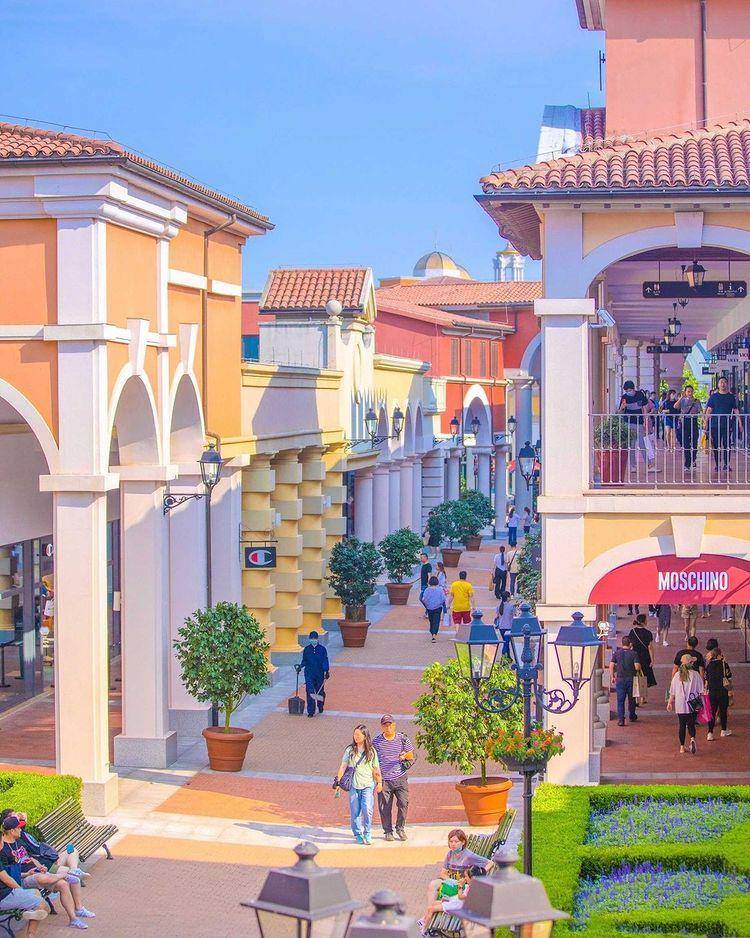 Florentia Village (instagram.com/meetinshanghai)