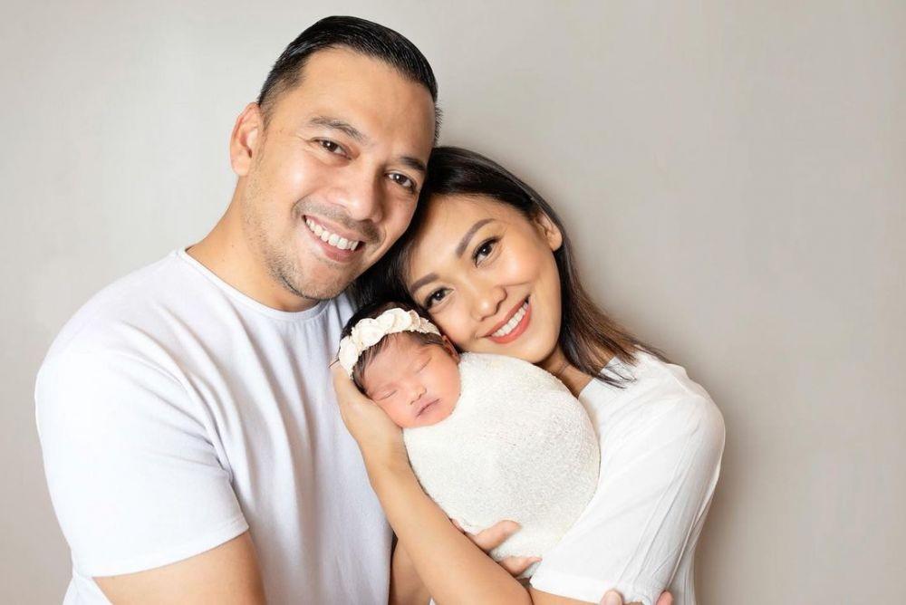 Aladya Odetta Nakeya Ayu, anak keempat Nola B3. (creatinkmoments via Instagram.com/riafinola)