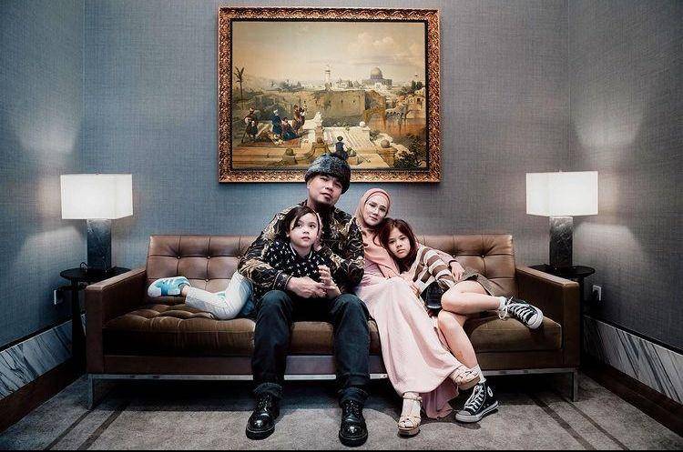Keluarga Ahmad Dhani (Instagram.com/ahmaddhaniofficial)