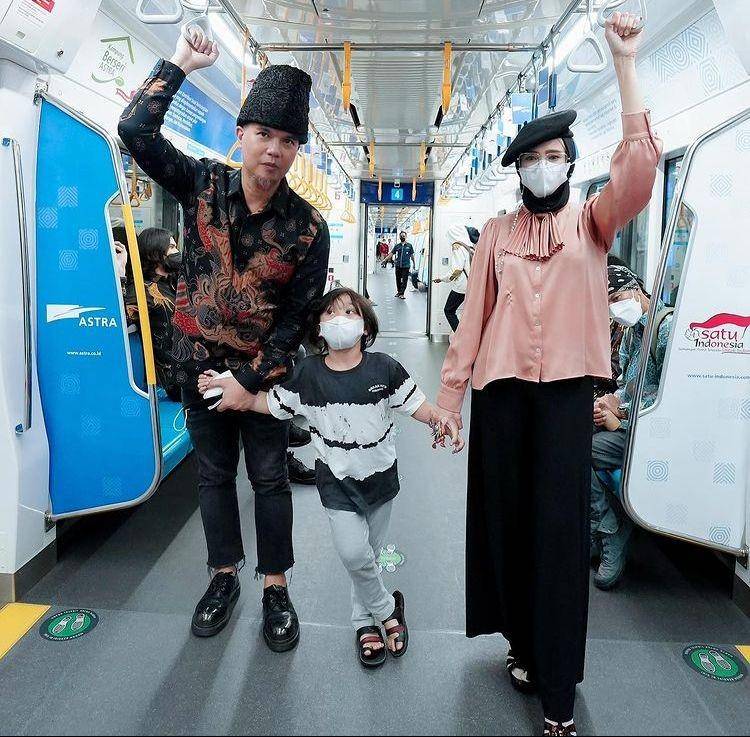 Keluarga Ahmad Dhani (Instagram.com/ahmaddhaniofficial)