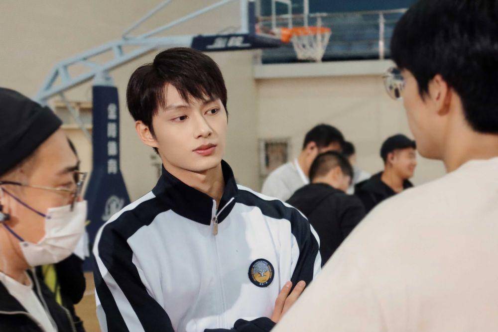 Jun SEVENTEEN di balik layar drama Exclusive Fairytale (twitter.com/pledis_17)