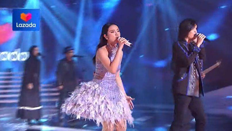 Penampilan Dewa 19 bersama Once dan Lyodra di Lazada 12.12 Grand Show (YouTube/Lazada Indonesia)