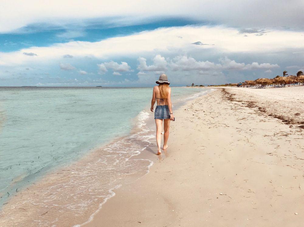 8 Ide Aktivitas untuk Menjelajah Kepulauan Derawan, Dijamin Seru!