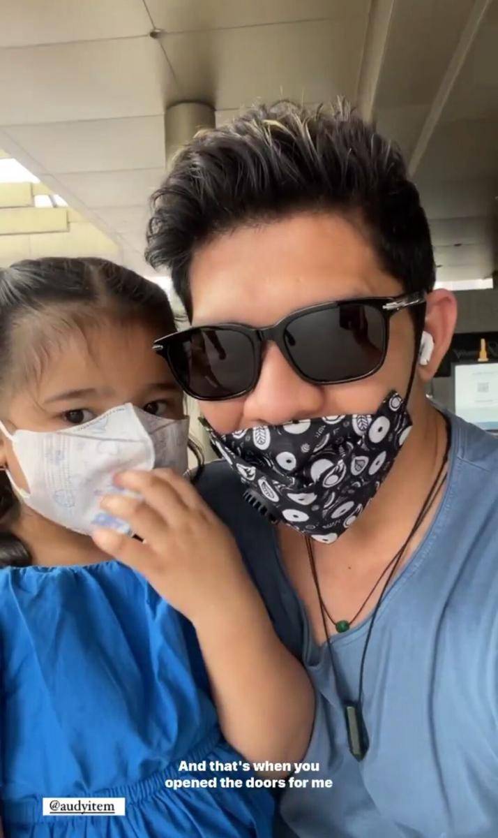 Iko Uwais bertemu istri dan anak pascasyuting The Expendables 4. (instagram.com/iko.uwais)