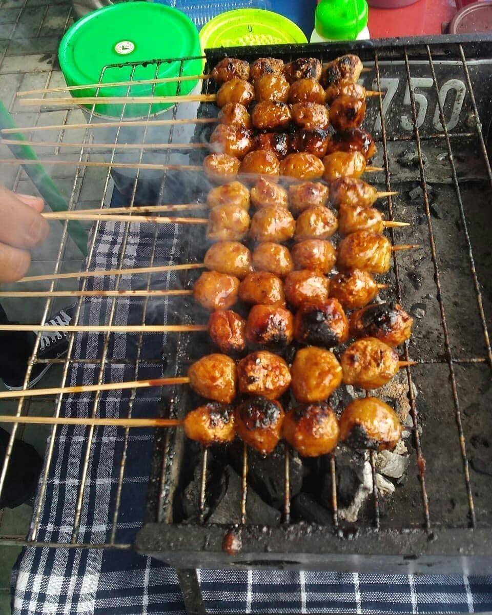 Ilustrasi bakso bakar (instagram.com/ngulinermagelang)