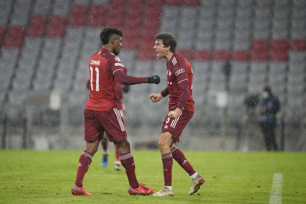 Kingsley Coman dan Thomas Muller (twitter.com/FCBayern)