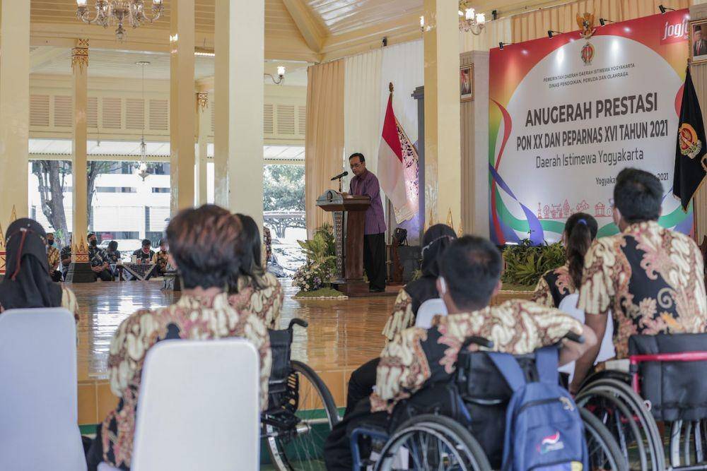 Sambutan Gubernur DIY Sri Sultan Hamengku Buwono X di Bangsal Kepatihan, Yogyakarta, Senin (13/12/2021). (Dok. Humas Pemda DIY)