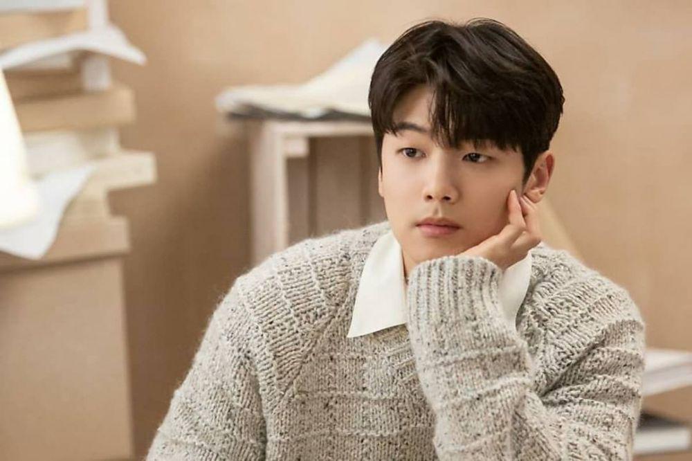 9 Fakta Peran Kang Min Hyuk, Partner Park Gyu Young di Drama Celebrity