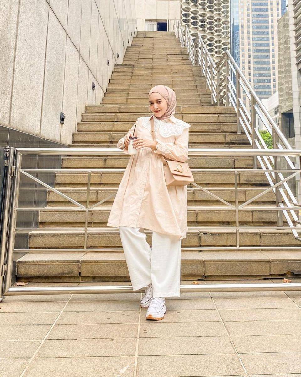 outif tunik Seviqe Febinita (instagram.com/seviqfebinita)