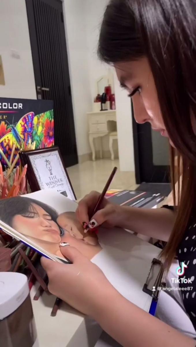 potret Angela Lee lukis wajah Fuji dan Gala Sky (instagram.com/angelalee87)