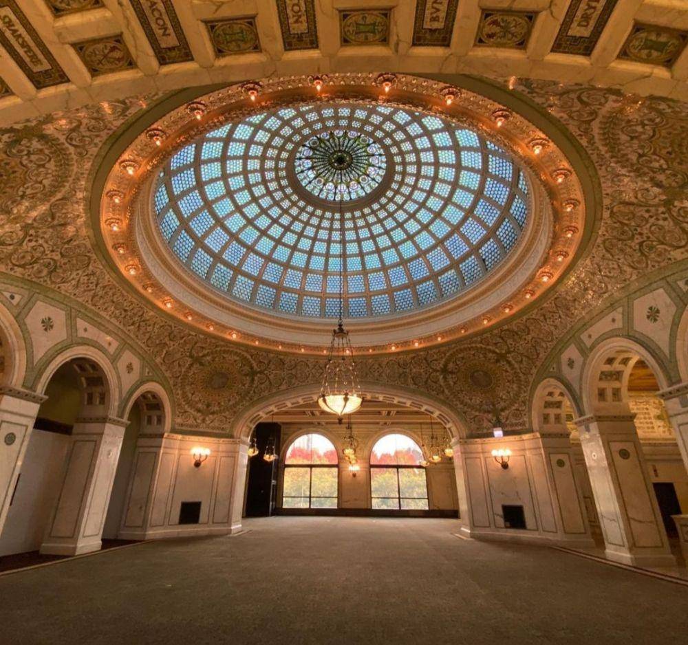 Chicago Cultural Center (instagram.com/sakumama.chicago)