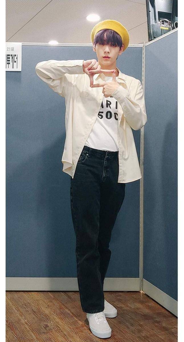 outer Soobin TXT (twitter.com/charming_soobin)