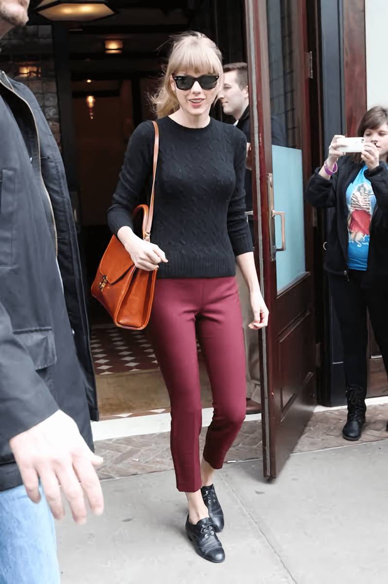 Taylor Swift (PacificCoastNews.com)
