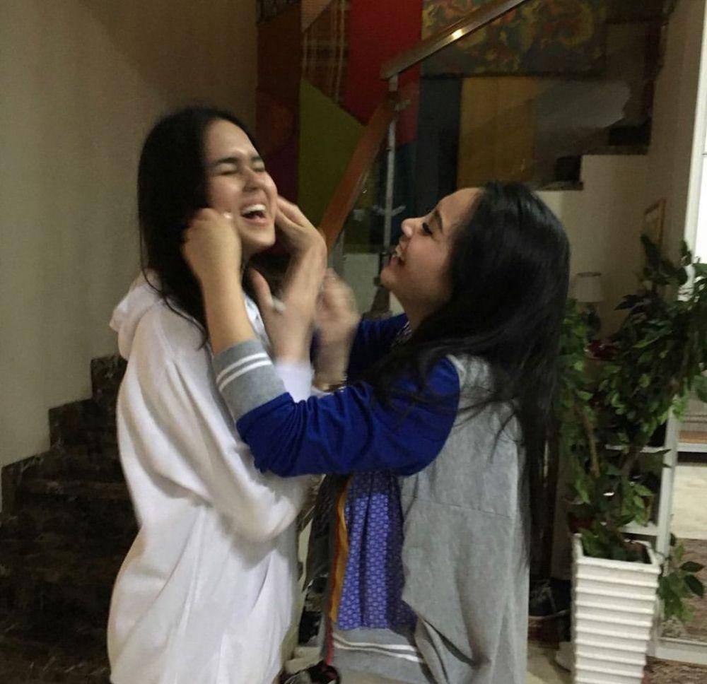 potret Laura Anna dengan Nagita Slavina (instagram.com/edlnlaura)