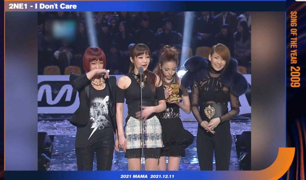 2NE1 (youtube.com/Mnet K-POP)
