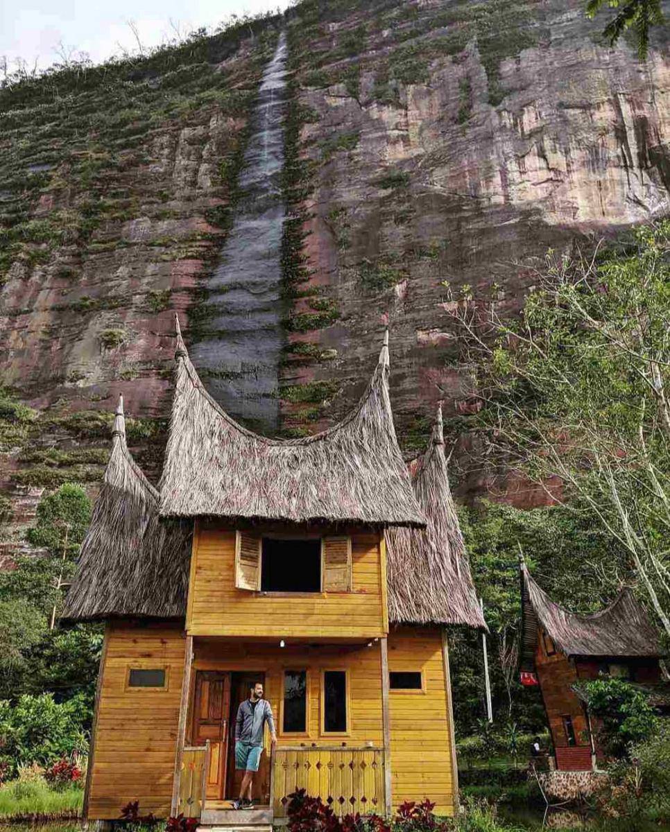 Lembah Harau (instagram.com/padangdestination)