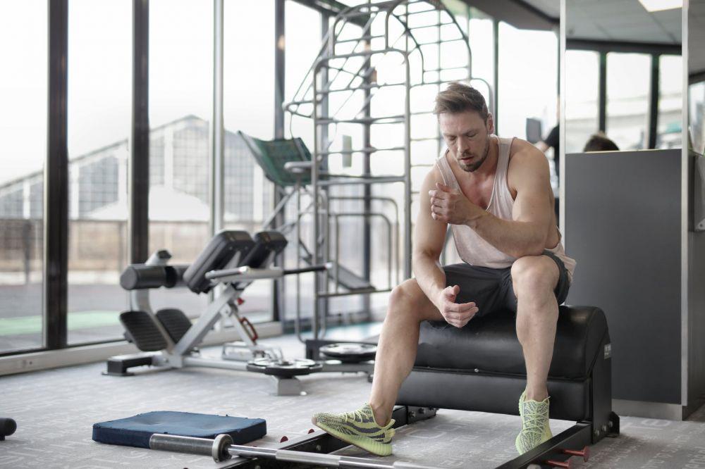 Tak Perlu Malu, 7 Tips Mengatasi Rasa Minder Saat Nge-gym
