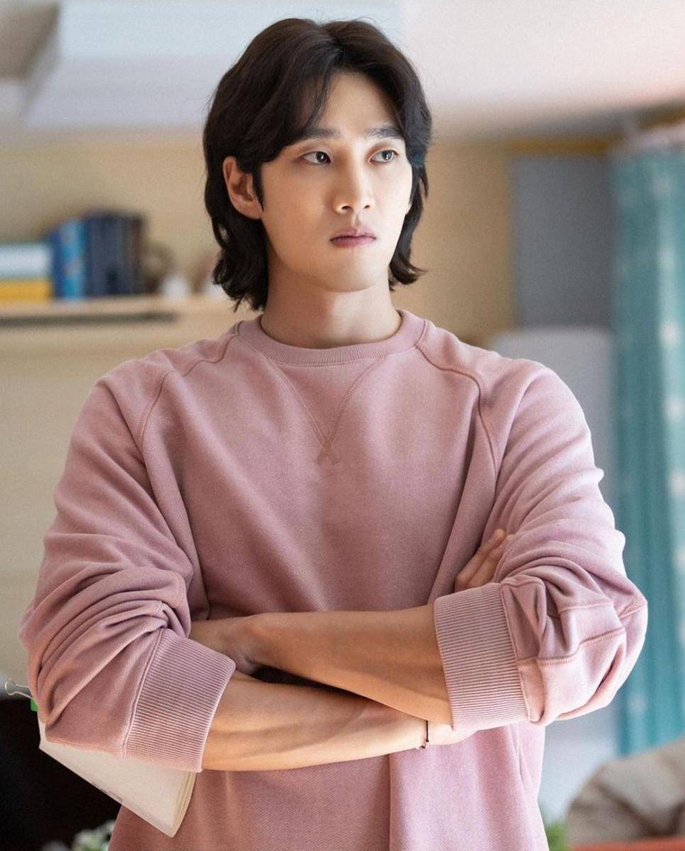 Ahn Bo Hyun (instagram.com/bohyunahn)