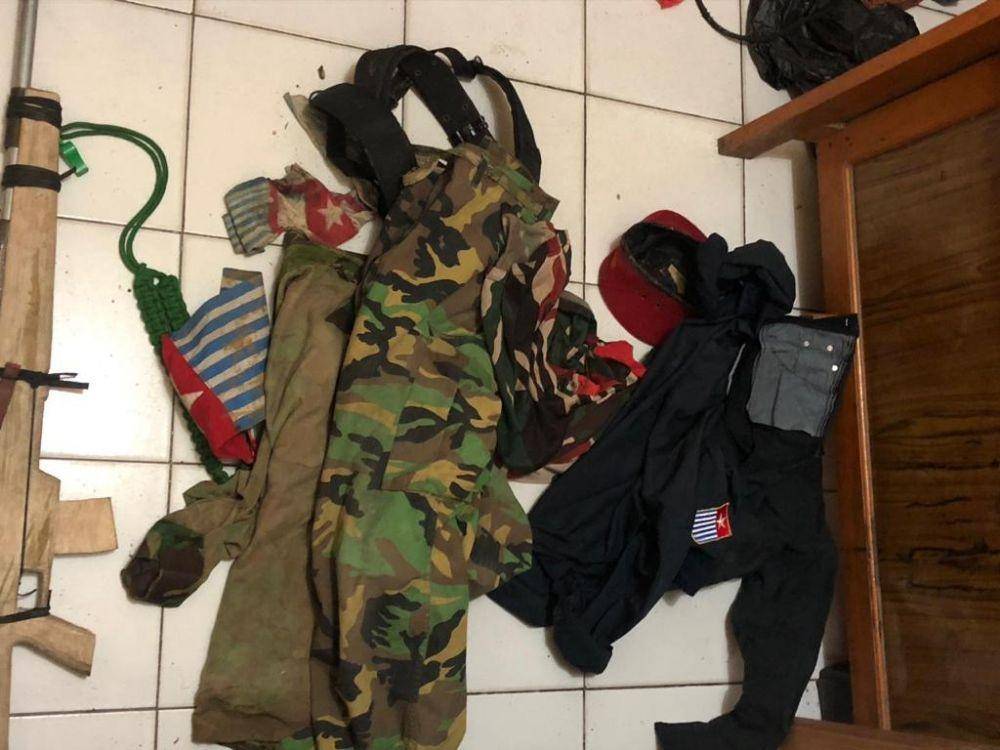 Penangkapan terduga anggota KKB di atas Gunung Impura Kampung Ambaidiru, Distrik Kosiwo, Kabupaten Kepulauan Yapen, Papua (Dok Istimewa)