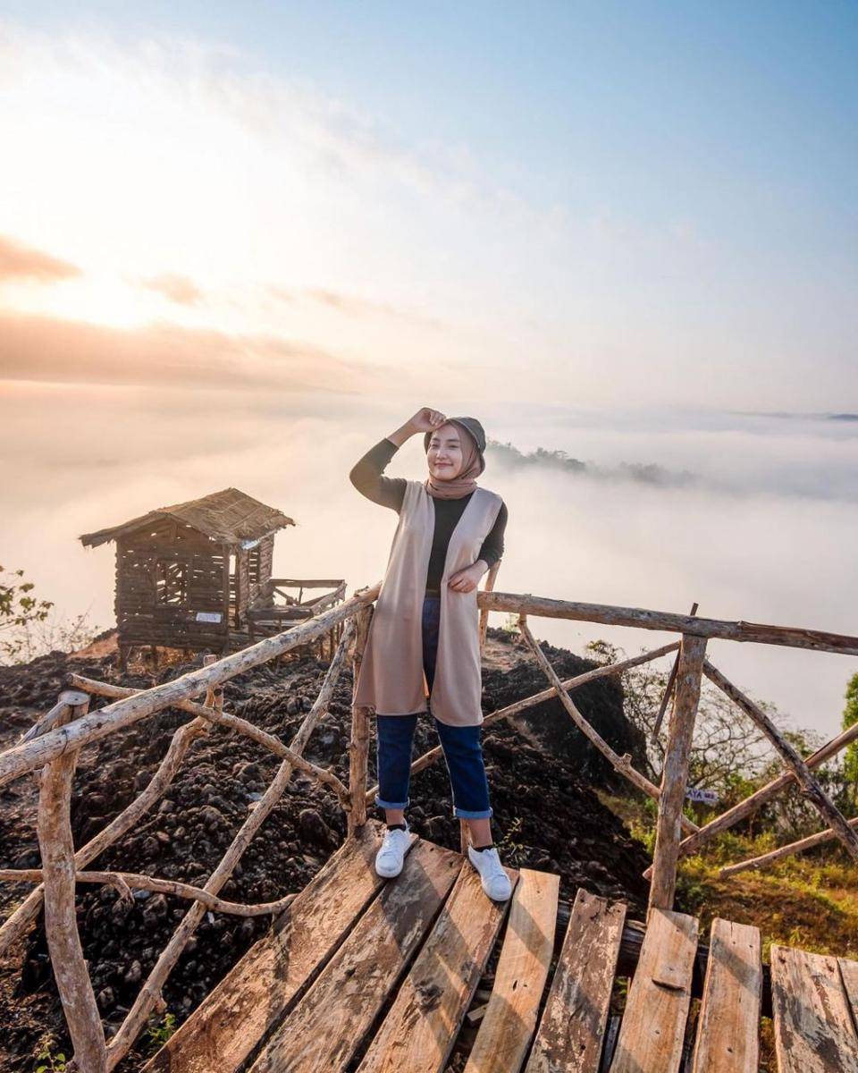Gunung Ireng (instagram.com/badrikaaa)