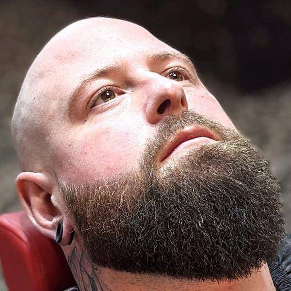 Ilistrasi gaya spartan beard (instagram.com/tommybladesbarbershop)