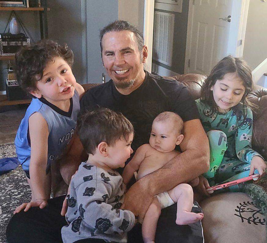 Wolfgang Xander Hardy dan anak-anaknya (instagram.com/matthardybrand)