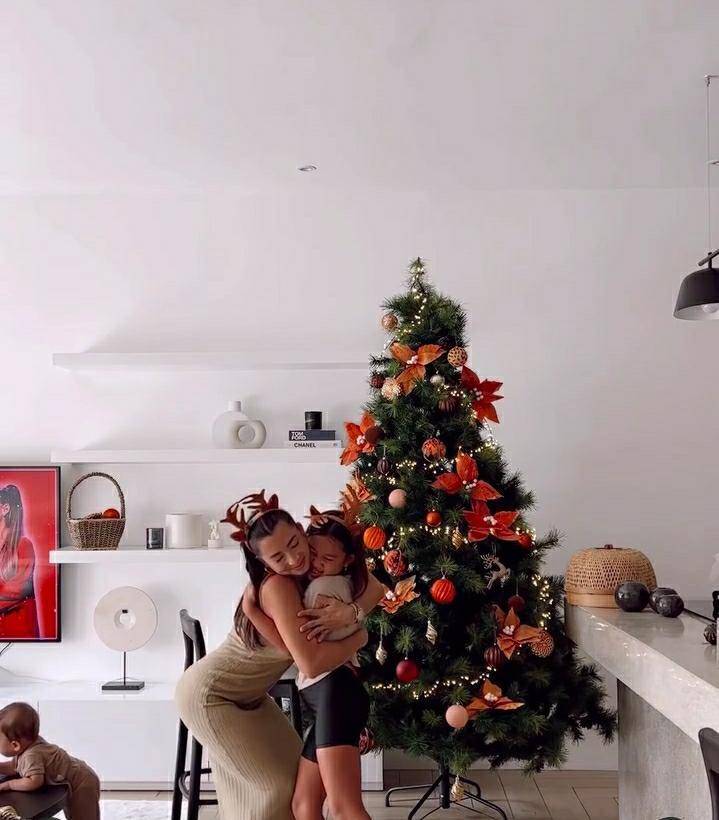 potret persiapan Natal di rumah Jennifer Bachdim (instagram.com/jenniferbachdim)