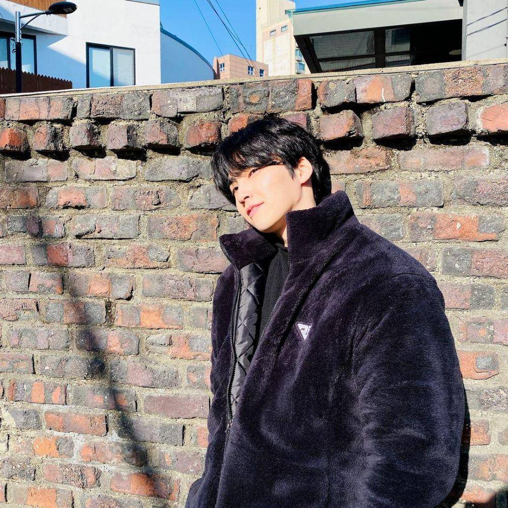 Baek Seo Hoo (instagram.com/seohoo._.b)