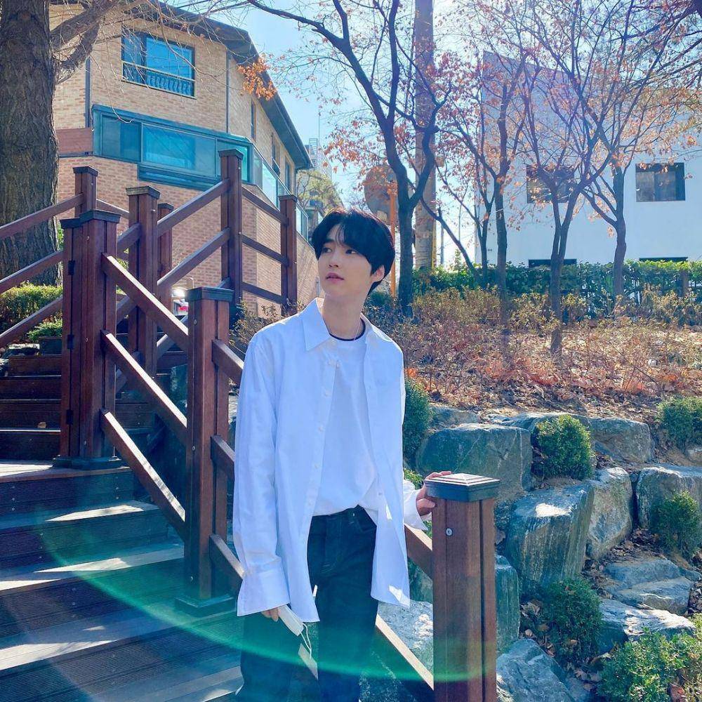 Baek Seo Hoo (instagram.com/seohoo._.b)
