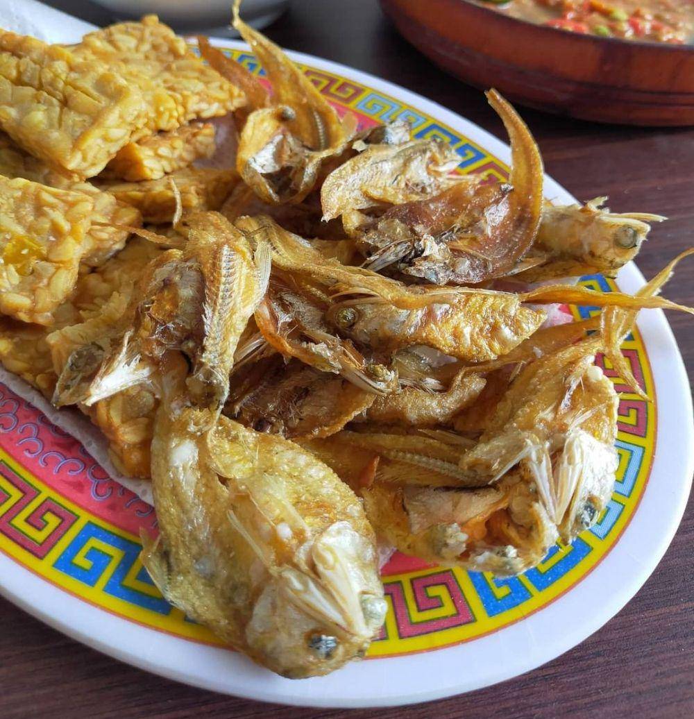 Ikan asin. (instagram.com/dewie_kitchen)