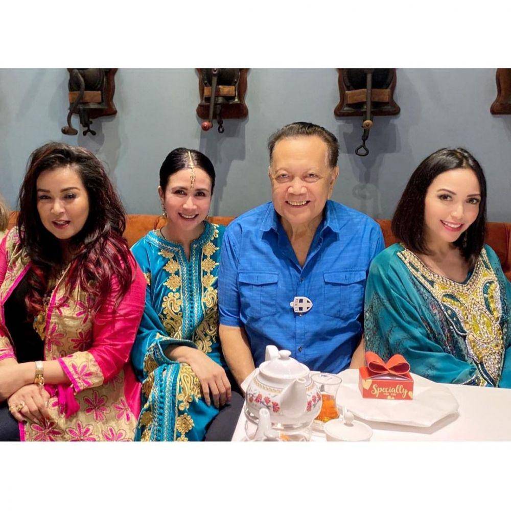 potret Jennifer Ipel bersama kedua saudaranya (instagram.com/ravelra_supit)