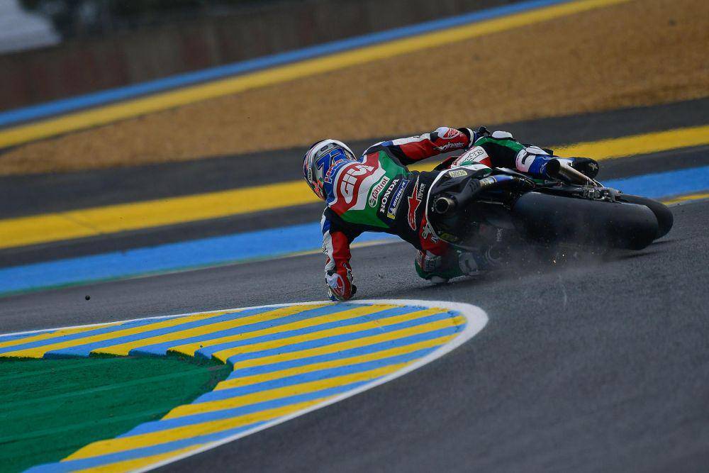 Alex Marquez terjatuh pada GP Prancis. (motogp.com)