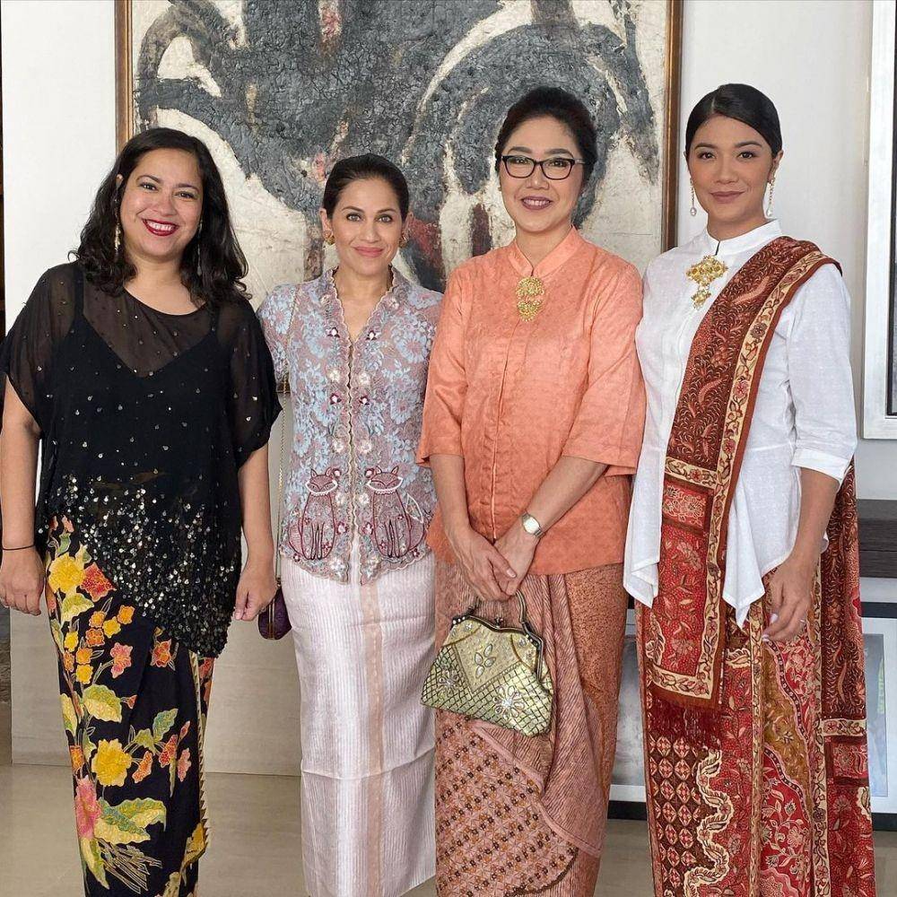 Kebaya Franka Makarim (instagram.com/frankamakarim)