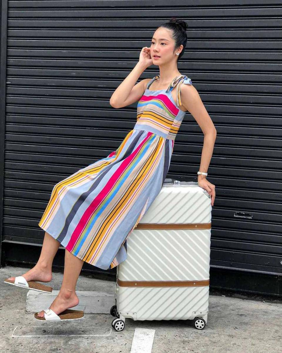 dress ala Namtan Tipnaree (instagram.com/namtan.tipnaree)
