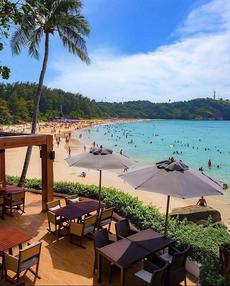 Pantai Nai Harn (instagram.com/thailandreallove)