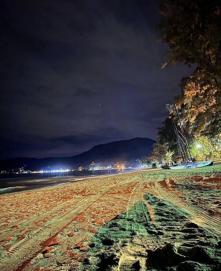 Pantai Patong (instagram.com/va_et_vie)