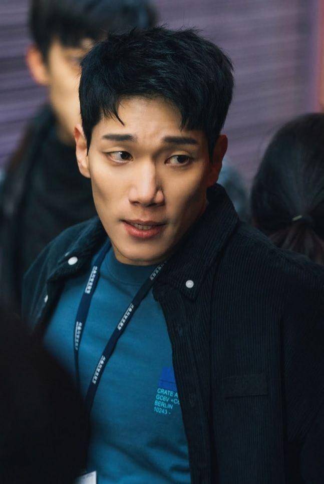 Kim Kyung Nam sebagai Kang Shin Jae di drama The King: Eternal Monarch (dok.SBS Drama/The King: Eternal Monarch)