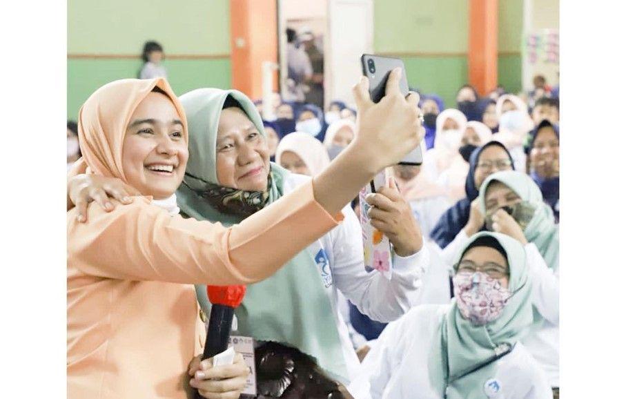 Jadi Istri Bupati, 10 Potret Sonya Fatmala saat menjalankan Tugas