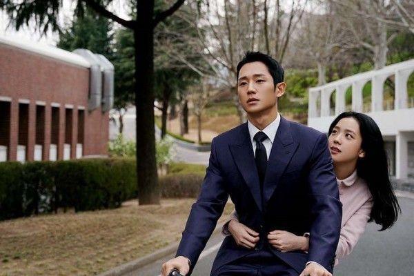 10 Drama Korea yang Pasangan Utamanya Aktor dan Idol, Ada Snowdrop