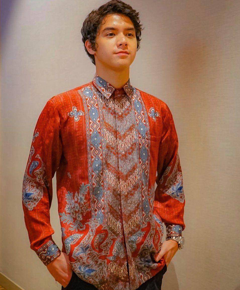 Al Ghazali (instagram.com/alghazali7)