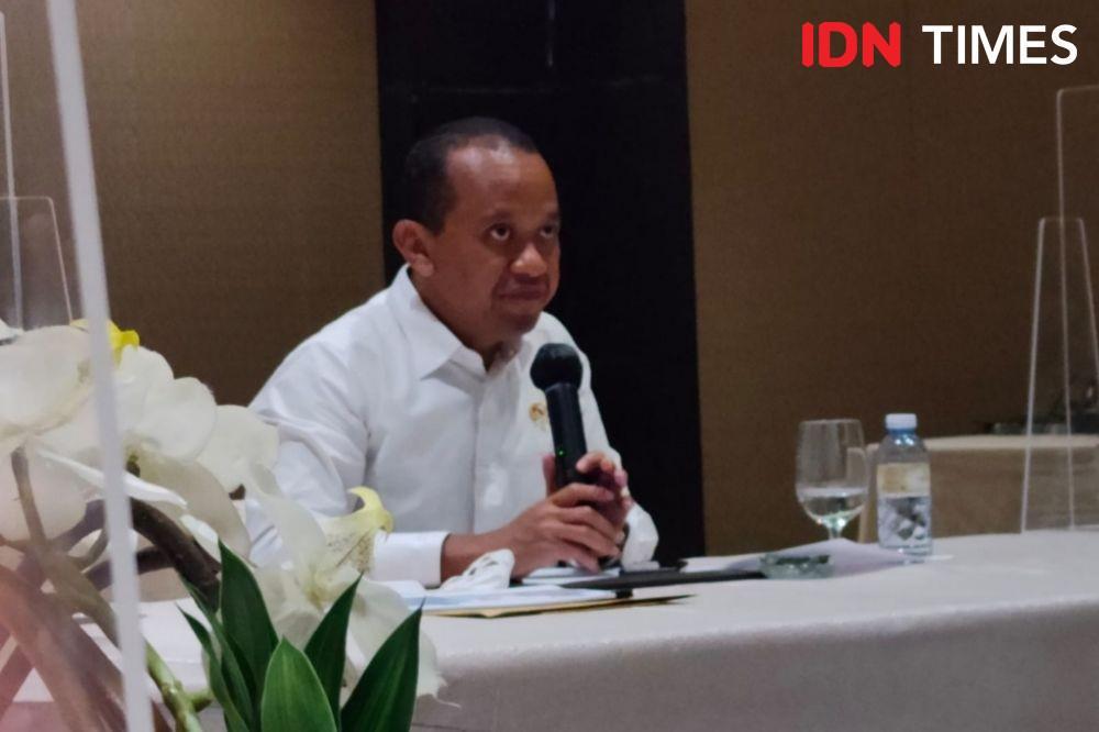 Canda Bahlil saat Target Investasi 2022 Naik: Bikin Uban Makin Banyak
