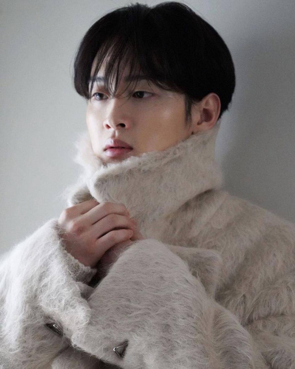 Jang Dong Yoon (instagram.com/dongyicompany.official)