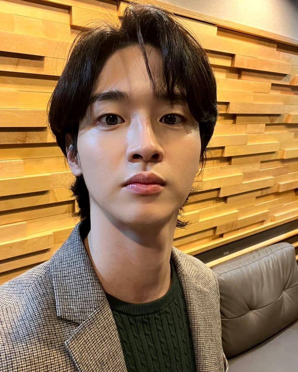 Jang Dong Yoon (instagram.com/dongyicompany.official)